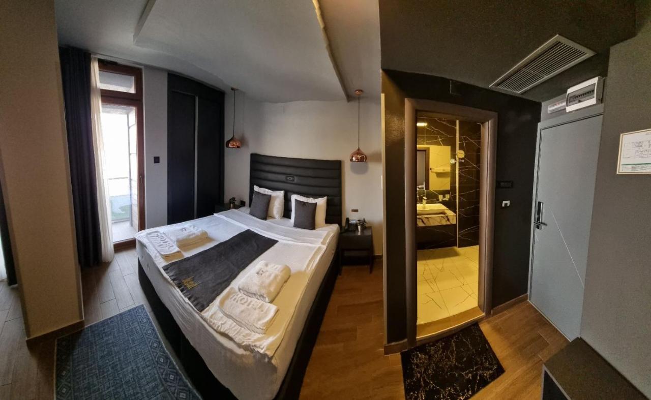 International Palace Veles Bagian luar foto