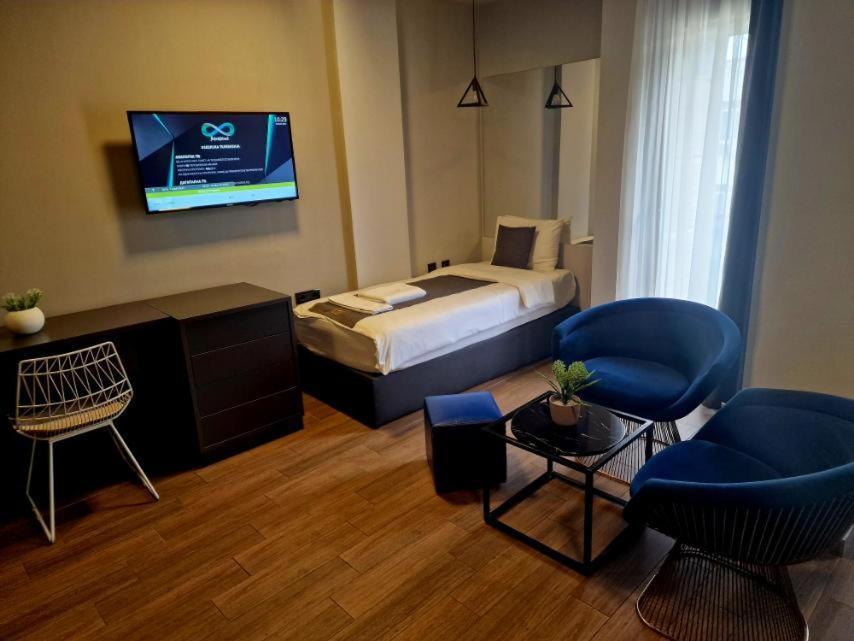 International Palace Veles Bagian luar foto